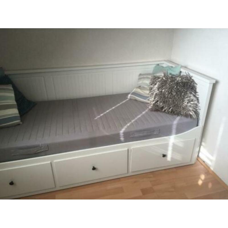 Ikea Hemnes Bed Bank wit