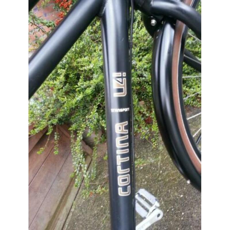 zeer mooie cortina U4 transportfiets 28"/56 cm 3V mat zwart