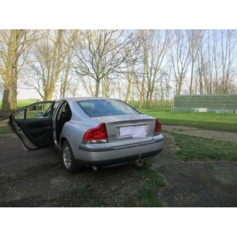 Volvo S60 2.4 D 5 2003