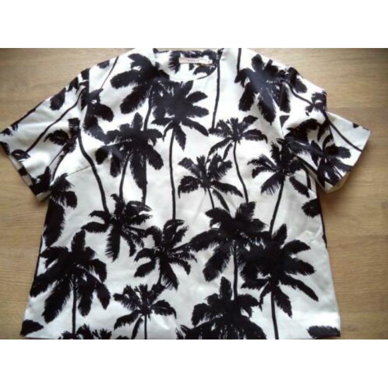NIKKIE z/w top met palmen maat 38