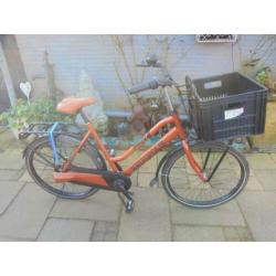 Een BSP damesfiets 28 inch en 3 versnellingen