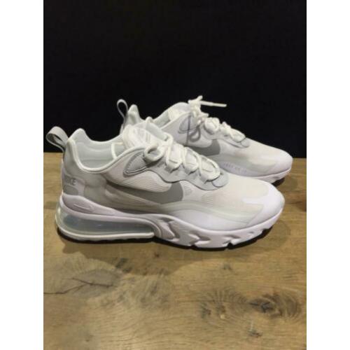 Nike Air max 270 react wit grijs maat 42 NIEUW IN DOOS