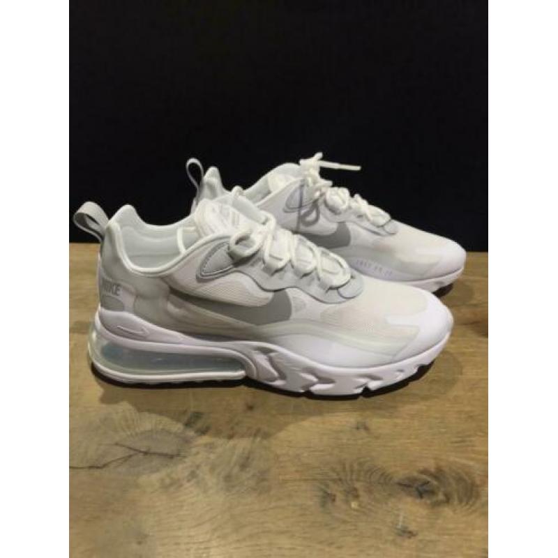 Nike Air max 270 react wit grijs maat 42 NIEUW IN DOOS