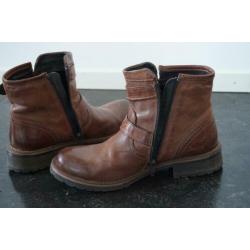 Nieuwe Hush Puppies laarsjes, maat 38
