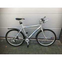5 mountainbike 26inch 24versnellingen