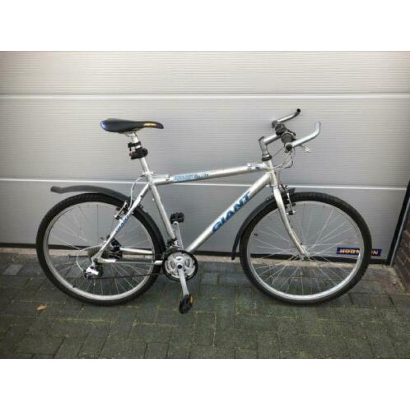 5 mountainbike 26inch 24versnellingen