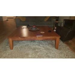 Hele mooie INDEX salon tafel. 110x110 cm, 34 cm hoog.