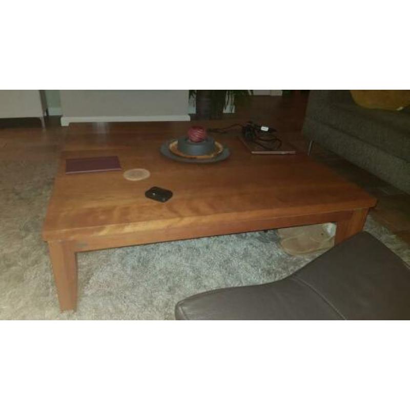 Hele mooie INDEX salon tafel. 110x110 cm, 34 cm hoog.