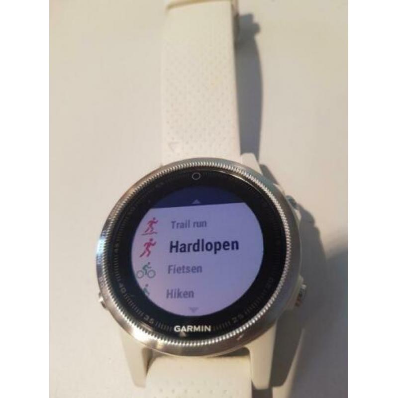 1 jaar oude Garmin Fenix 5S (GPSinruil nr 935)