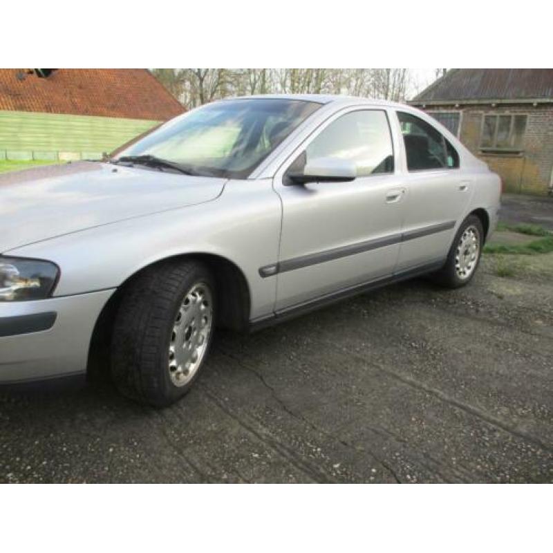 Volvo S60 2.4 D 5 2003