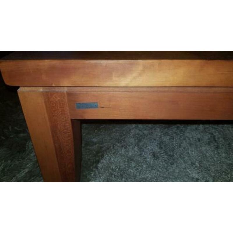 Hele mooie INDEX salon tafel. 110x110 cm, 34 cm hoog.