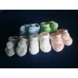 Poppenkleertjes - POPPENSLOFJES/PANTOFFELTJES
