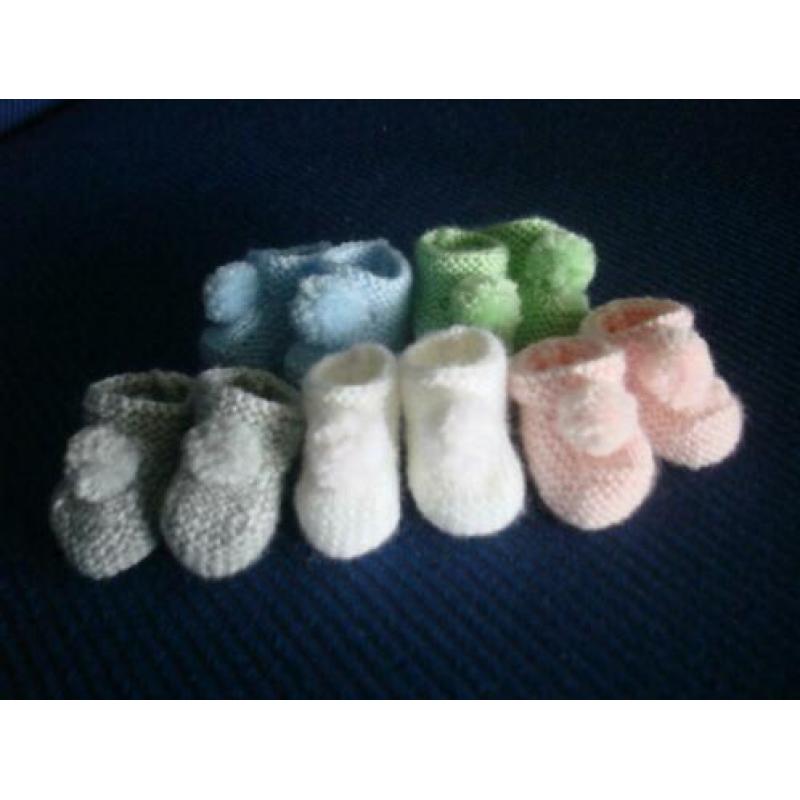 Poppenkleertjes - POPPENSLOFJES/PANTOFFELTJES