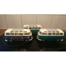 3 Volkswagen T1 busjes 1962 1/24