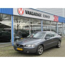 Volvo S60 2.4 Edition AUTOMAAT - ECC - LM VELGEN - MOOIE AUT