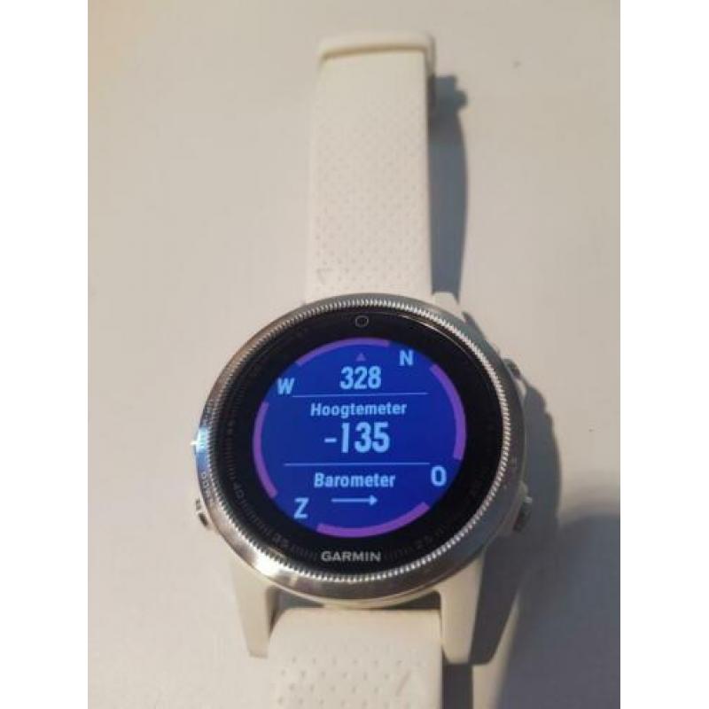 1 jaar oude Garmin Fenix 5S (GPSinruil nr 935)