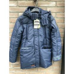 Te koop Vingino winterjas maat 140