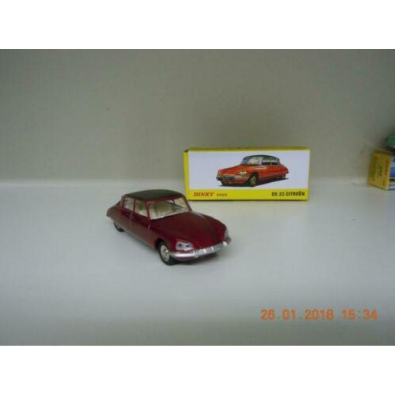 Prachtige Citroen DS 23. Model van het merk atlas dinky toys