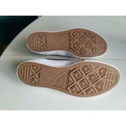 Chuck Taylor / Converse All Stars 37