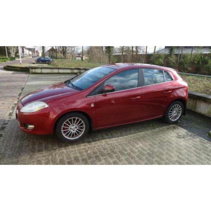 Fiat Bravo 1.4 T-jet 150PK SPORT UITVOERING 5DR 2007 Rood