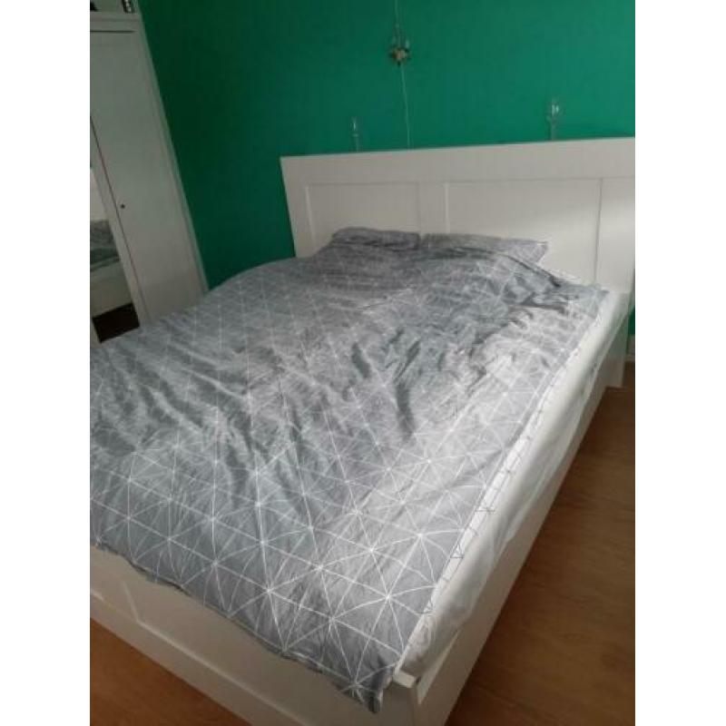 Tweepersoonsbed, inclusief hoofdbord