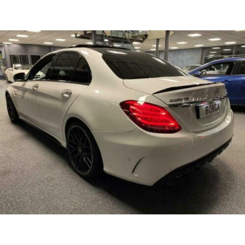 Mercedes-Benz C-klasse 63 AMG