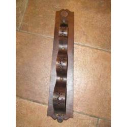 Bijzondere leren hanger (A16 03)