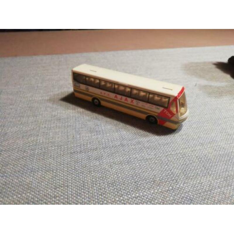 Efsie Holland Bussen 1:87 schaal