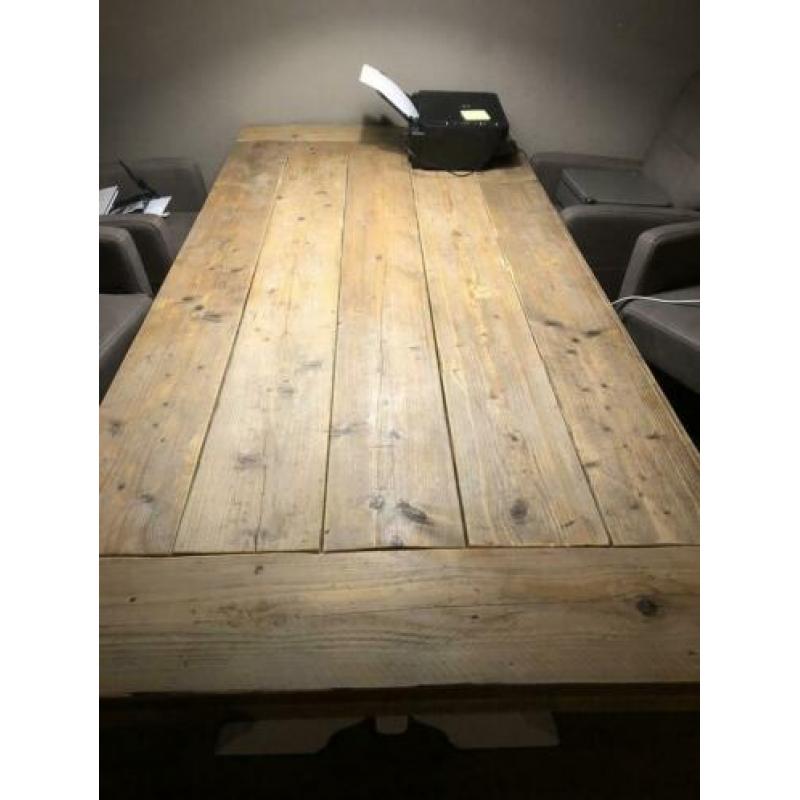 Grote tafel met witte kruispoot 2.20x1.00
