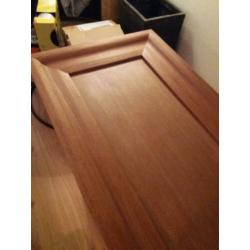 kruispoot sidetable 150 cm. lang