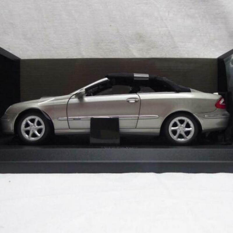 Mercedes Benz CLK Cabrio soft en hard TOP | Kyosho 1:18