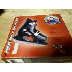 Kinderschaatsen maat 33. Slechts 1x gebruikt.