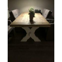 Grote tafel met witte kruispoot 2.20x1.00
