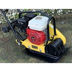 Jong gebruikte Honda trilplaat incl. onderstel gx160 motor