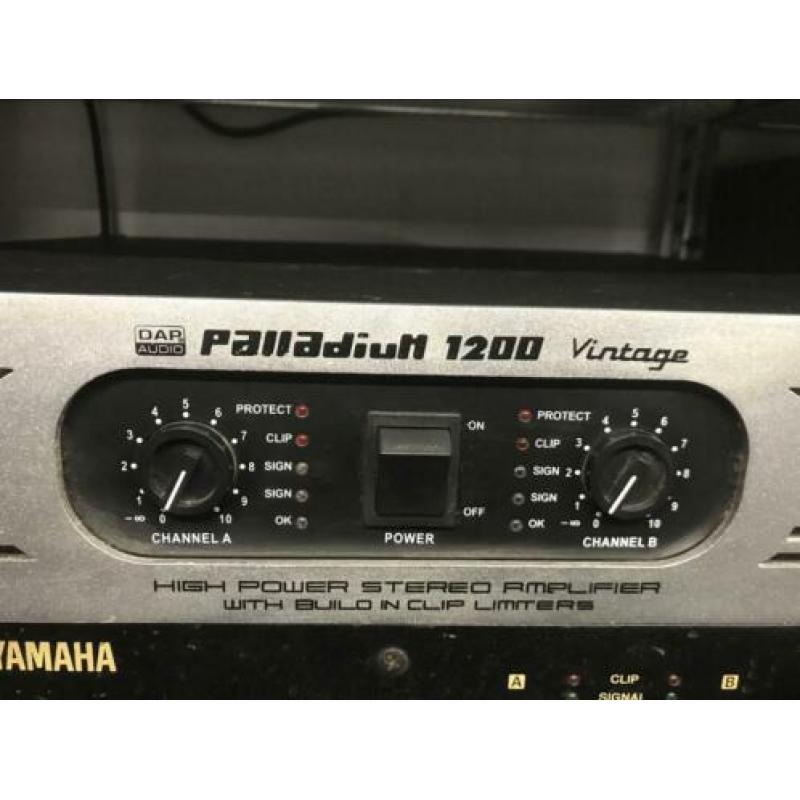 DAP PALLADIUM 1200 2 x 600 watt versterker
