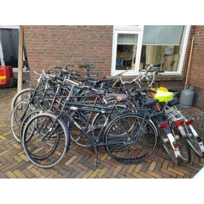 Partij fietsen 20 a25 stuks