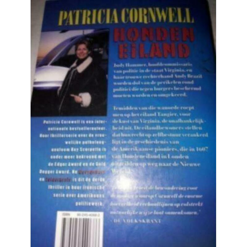 m19 PATRICIA CORNWELL - DIVERSE TITELS