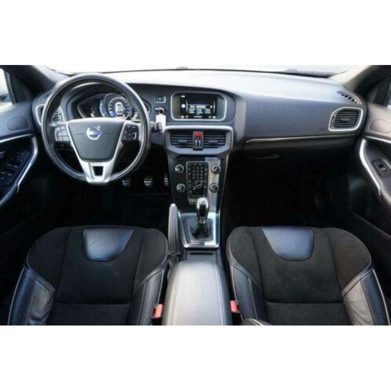 Volvo V40 2.0 D2 R-Design Business SPORT XENON TREKHAAK NAVI