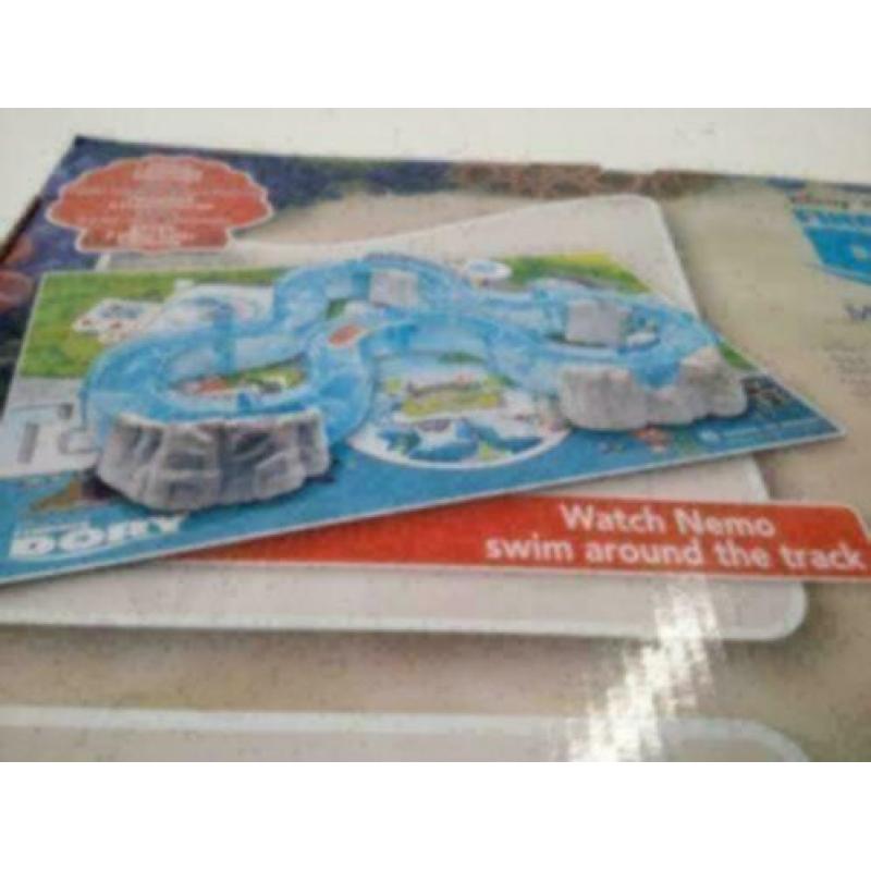 Finding dory waterspeelset met zwemmende nemo vis, nieuw