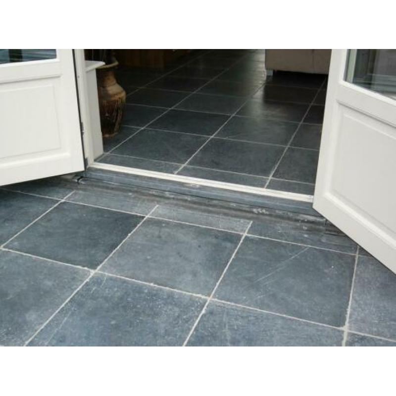 terrastegels Vietnamees hardsteen Abdij 80x80 cm verouderd