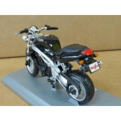 Triumph Speed Triple zwart 1:18