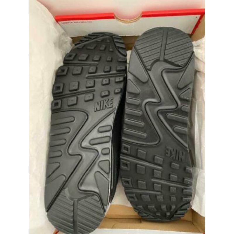 Nieuwe Nike Air Max 90 Essential maat EU45 US11