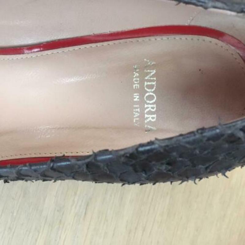 Voltan leren pumps. Mt 39.