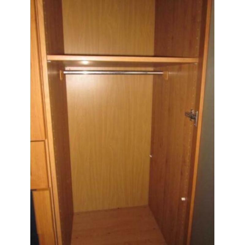 3 mooie Ikea kasten type Askedal (200 x 235 x 60 cm)