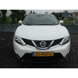 Nissan Qashqai 1.2 Connect Edition Panoramadak, 360 camera