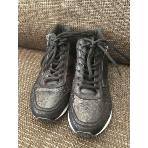 Sneakers (Rushour)