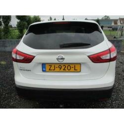Nissan Qashqai 1.2 Connect Edition Panoramadak, 360 camera