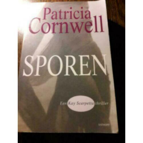 m19 PATRICIA CORNWELL - DIVERSE TITELS
