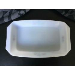 Ovenschaal melkglas wit rode roos