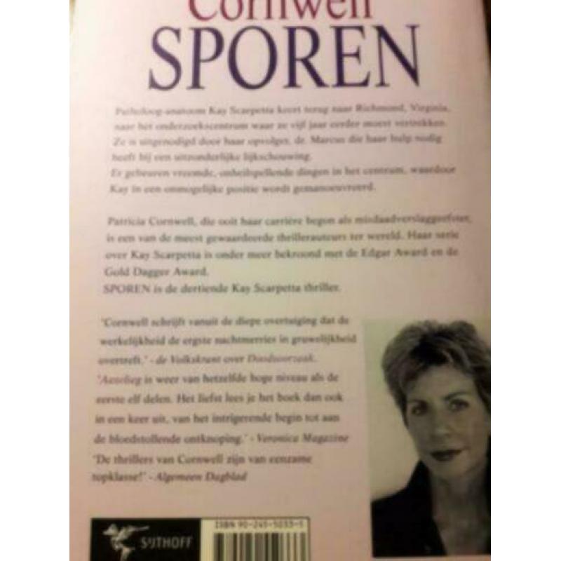 m19 PATRICIA CORNWELL - DIVERSE TITELS